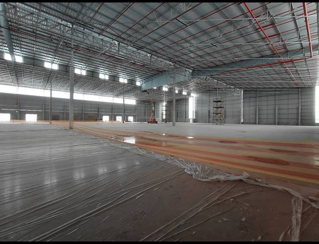 10,800M² WAREHOUSE TO LET IN RIVERFIELDS